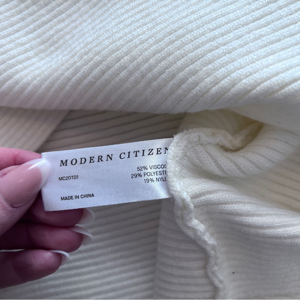 Modern citizen mock neck ribbed knit sweater in a white cream - Picture 7 of 8